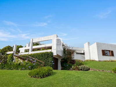 Gran casa a 2 cuadras del mar.