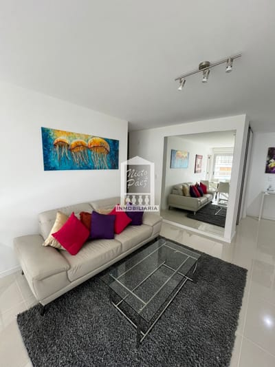 Exclusivo Apartamento en Playa Brava - A Solo 50 Metros del Mar