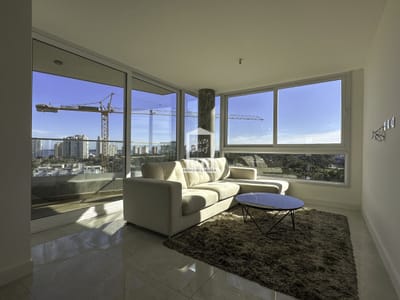 DIVINO! A ESTRENAR! 3 DORM CON BAJOS GASTOS Y TODOS LOS AMENITIES!!