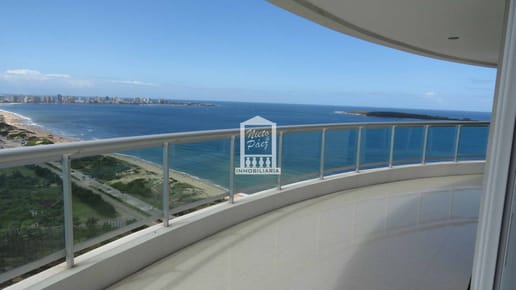 Penthouse triplex. Playa Mansa
