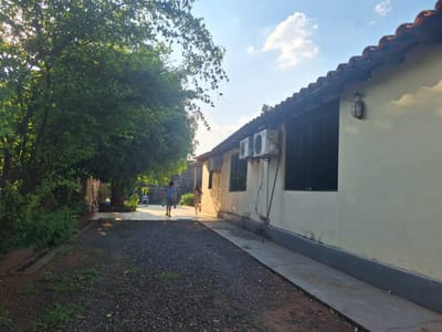 VENDO HERMOSA CASA EN ÑEMBY 