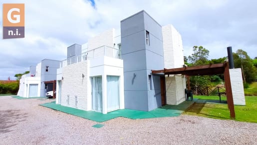 Casa en Piriápolis (Portales) - Ref. 4576