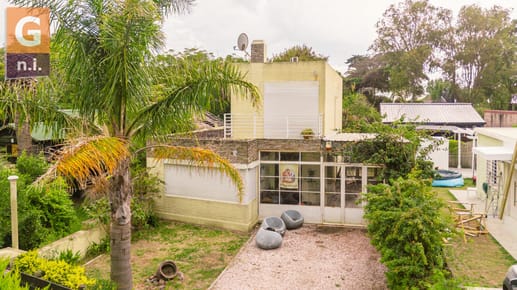 Casa en Piriápolis (Las Flores) - Ref . 5227
