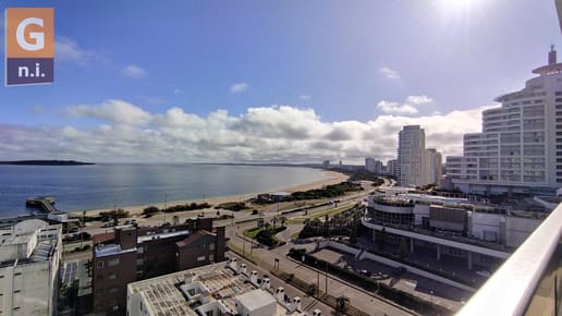 Apartamento en Punta del Este (Playa Mansa) Ref. 5359
