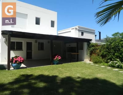 Casa en Punta del Este (La Barra) Ref. 6707