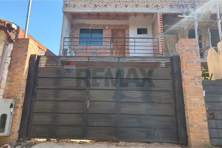 DUPLEX A TERMINAR EN BARRIO NAZARETH