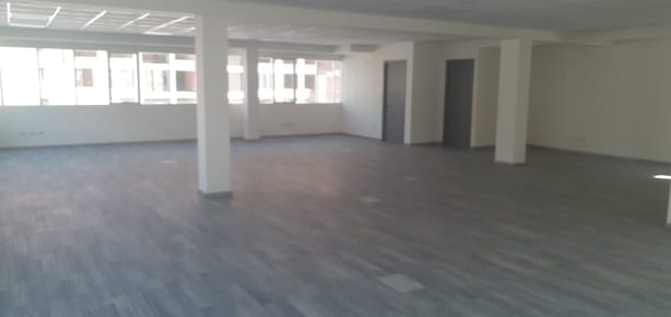 Oficina en alquiler en Edificio Corporativo