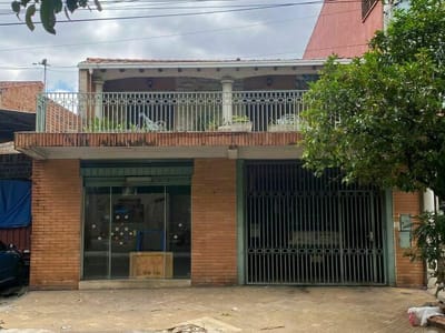 VENDO CASA A REFACCIONAR -B° PINOZA