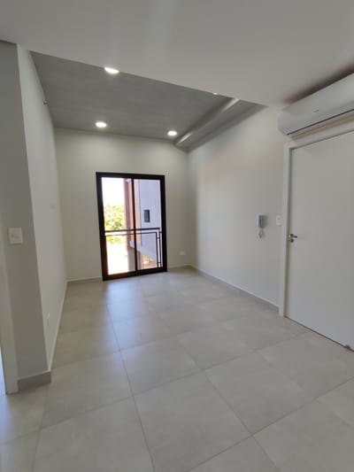 Alquilo departamento de 1 dormitorio en Luque zona CIT