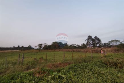 HERMOSO TERRENO EN VENTA - ZONA BENJAMIN ACEVAL. Shy
