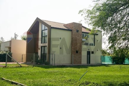 VENDO CASA AMOBLADA EN BARRIO CERRADO
