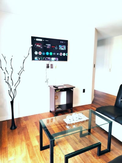 ALQUILER DIARIO HERMOSO APARTAMENTO SOLEADO E ILUMINADO EN SOPOCACHI