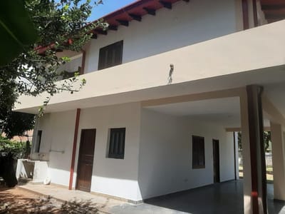 VENDO CASA EN GUARAMBARE