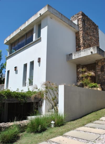 CASA EN ALQ TEMP EN MONTOYA 3 DORM Y PISCINA MB UBICACION!