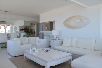Apartamento EN venta y alquiler 3 DORMITORIOS