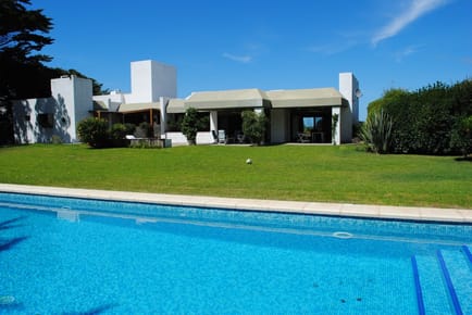 Casa de 4 dormitorios en alquiler temporada- Playa Brava