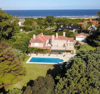 Venta casa de 7 dormitorios - Golf Punta del Este
