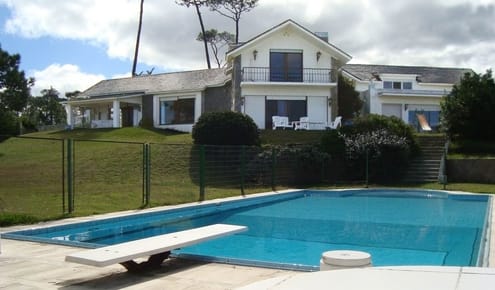 Venta de casa de 5 Dormitorios - Playa Mansa