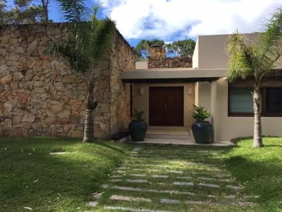 Venta casa 5 dormitorios-  Marly Punta del Este
