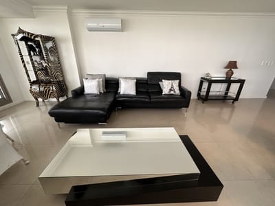 Venta de apartamento 3 dormitorios- Playa Brava