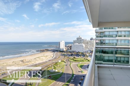 Venta apartamento 3 dormitorios- Playa Brava