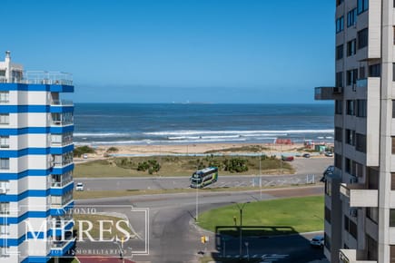 Venta apartamento 3 dormitorios- Playa Brava