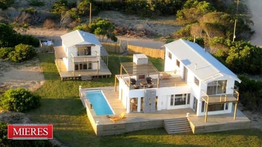 Alquiler casa 5 dorm en Arenas de Jose Ignacio frente al mar