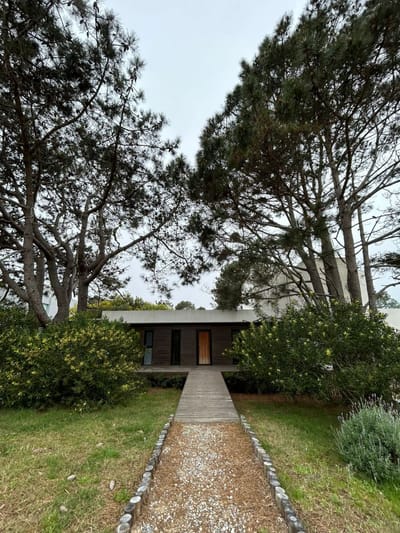 Alquiler casa 4 dormitorios en Laguna Escondida