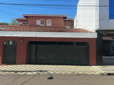 Vendo residencia en Barrio Jara ????  