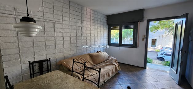 VENTA CASA  PLANTA BAJA 2 DORMITORIOS JARDÍN