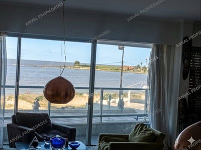 Venta Apartamento Pocitos RAMBLA 3 Dormitorios 3 Baños Garaje 2