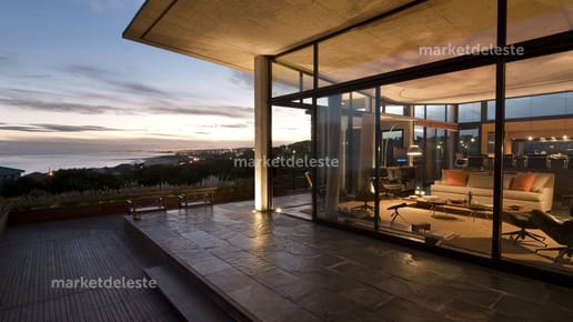 CASA EN PUNTA PIEDRAS