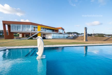 CASA EN LA BARRA