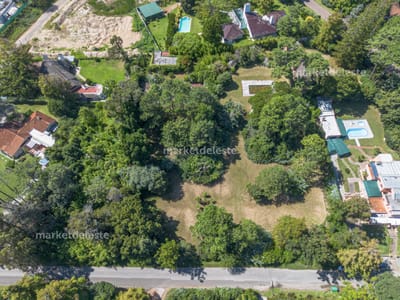 TERRENO EN BARRIO GOLF