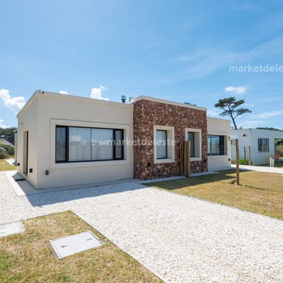 CASA A 50M DEL MAR
