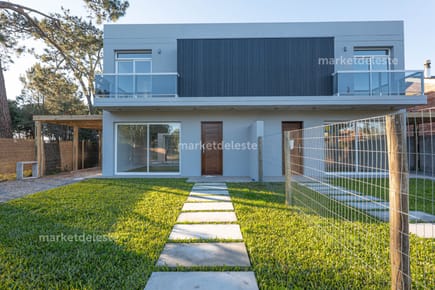 CASA A ESTRENAR ZONA COLEGIOS