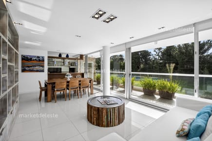 DUPLEX EN PLAYA BRAVA - EN VENTA