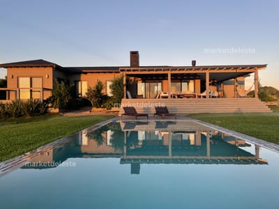 ALQUILER ESPECTACULAR CASA EN JOSE IGNACIO-LAGUNA ESCONDIDA