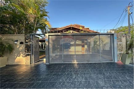 Vendo hermosa casa en zona del Yacht, Lambaré 
