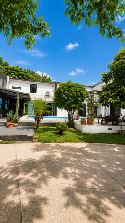 House with Pool for Sale in Luque – Barrio América
