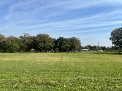 Imponente terreno en el Yacht, con salida al campo de golf!