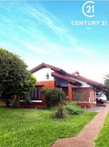 HERMOSA CASA EN ENCARNACION 