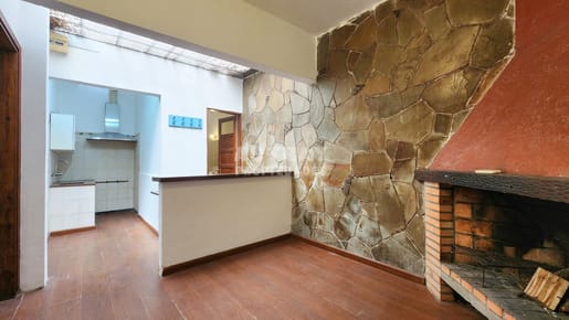Departamento en alquiler de 3 ambientes en La Comercial