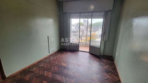 Departamento en venta de 3 ambientes en Goes