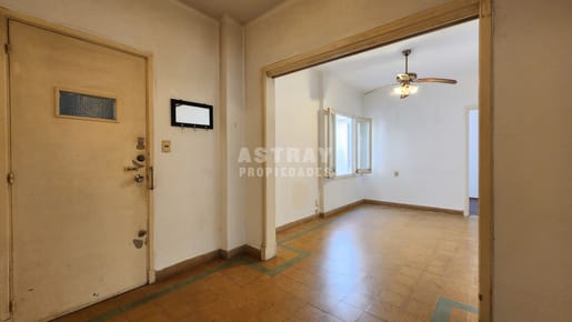 Departamento en venta de 4 ambientes en Cordón