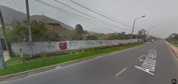 Vistoso Terreno en Esquina