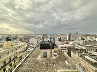 Hermosa oficina en Ciudad Vieja con excelente vista