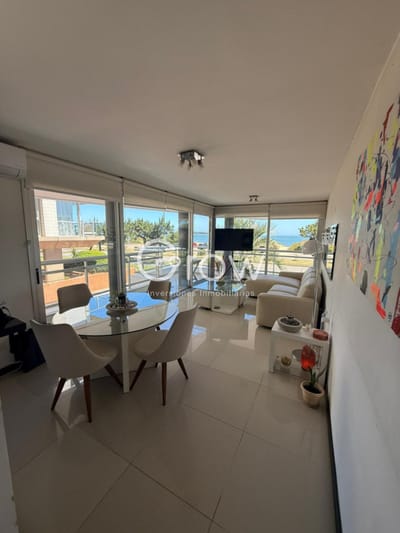 Moderno apartamento de 2 dormitorios
