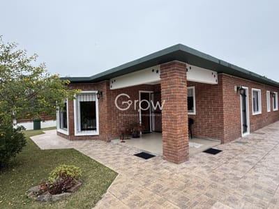 Casa de 3 dormitorios a la venta en Pinares - Playa Mansa