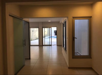 Hermosa residencia en Alquíler zona club centenario 